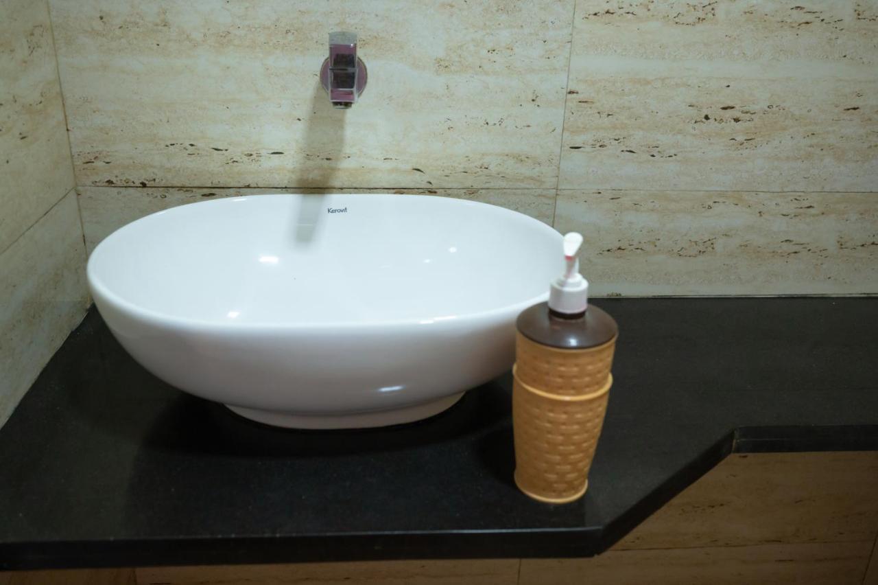 Vijaya Hill View Residency Hotel Navi Mumbai Exterior photo