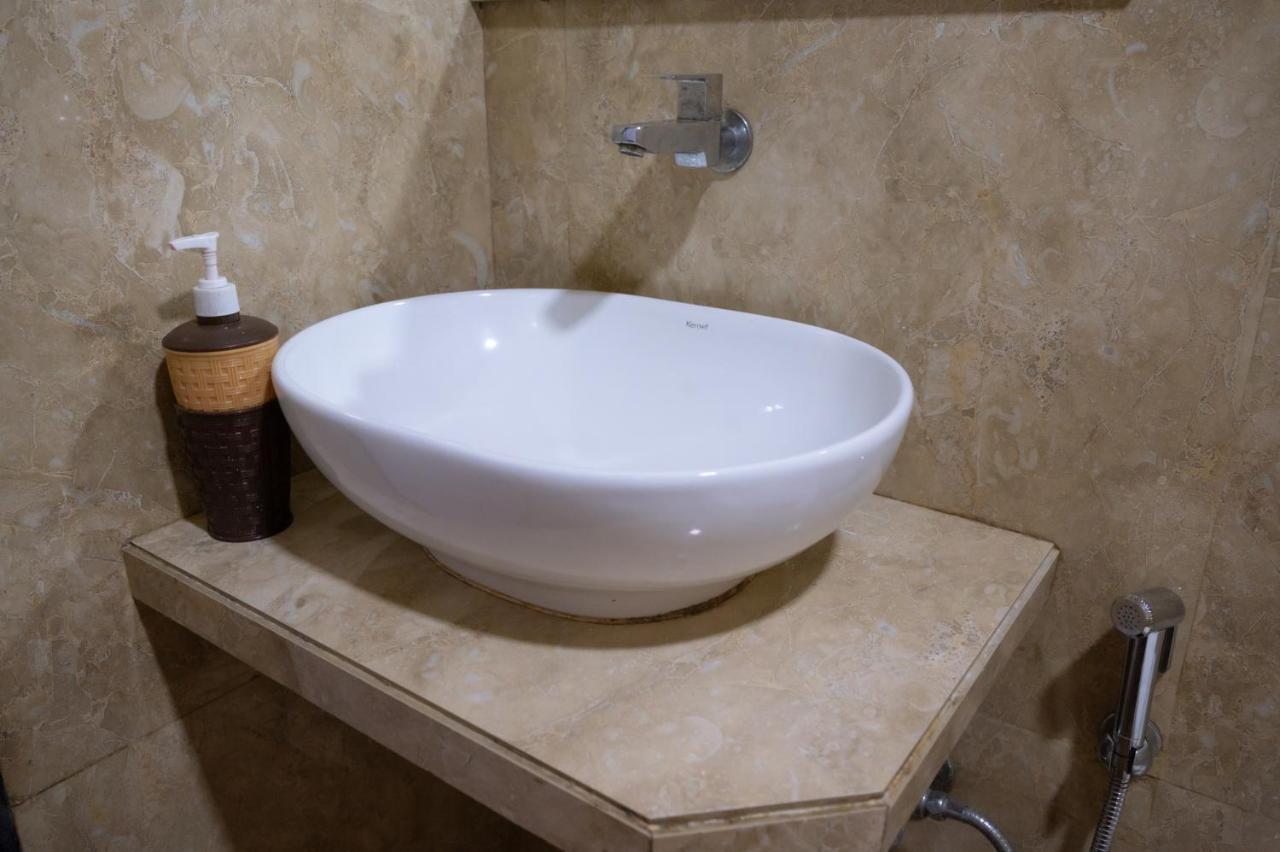 Vijaya Hill View Residency Hotel Navi Mumbai Exterior photo